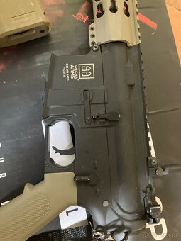 Prodam funkcni m4 airsoft - 3