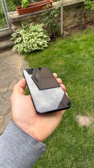 iPhone 12 - 3