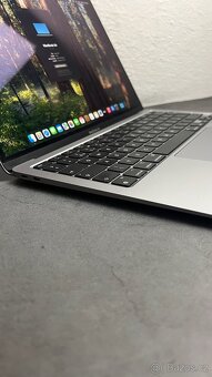 Macbook Air M1 + příslušenství zdarma - 3