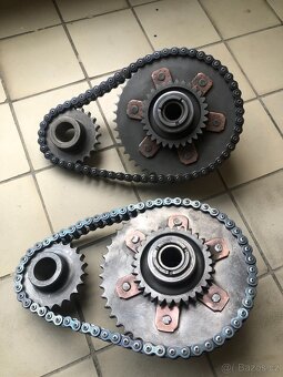 PRODÁM ORIGINÁL DÍLY MOTORU JAWA PÉRÁK 250 FJ / KOMUNISTA - 3