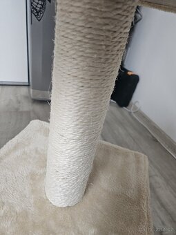 Odpočívadlo, škrabadlo Hedvika 31 × 31 × 57 cm béžové - 3