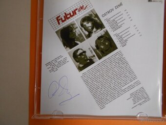 FUTURUM - R. DRAGOUN + PODPIS - OSTROV ZEMĚ - CD + 6 X BONUS - 3