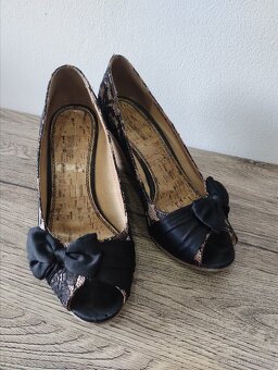 Elegantní krajkové boty s mašličkou, vel. 38 - 3