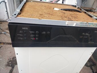 Prodám starší funkční myčku zn AEG -60 cm-- Dovezu----- - 3