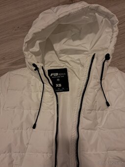 Bílá zimní bunda - dámská XS - 3