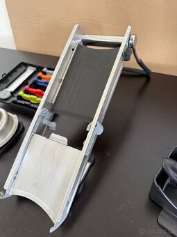 De Buyer Revolution Master mandolína z nerezové oceli - 3