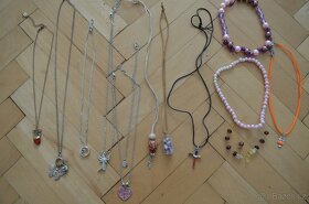 kabelky, peněženky, batůžky, řetízky - 3