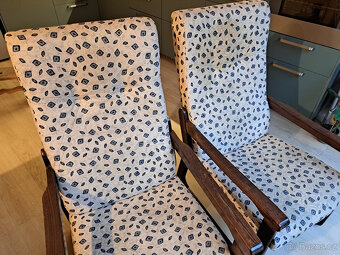 2 lehká čalouněná křesla - 3