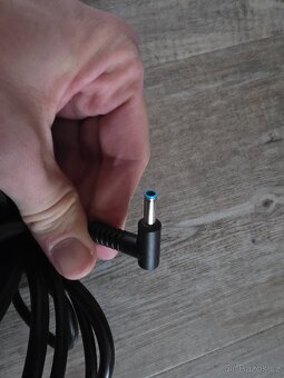 HP nabíječka notebooku 65W 4,5x3mm modrá, 65W - 3