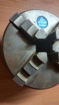 Čtyřčelisťové sklíčidlo TOS – ČSN - 3