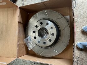 Brzdové kotouče BREMBO - 3