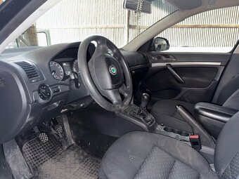 Škoda Octavia 2 na náhradní díly ND - 3