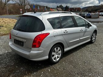 Peugeot 308 SW 1.6i 115kw, r.2010, 7mist, klima - 3