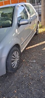 Prodám škoda Fabii 1.4 16 ventil  na ND nebo opravu - 3