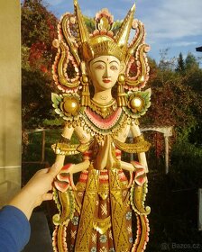 Balijska dřevěna chrámova tanečnice - 3