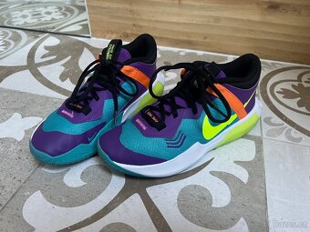 Vynikající tenisky na basketball NIKE, vel. 38 - 3