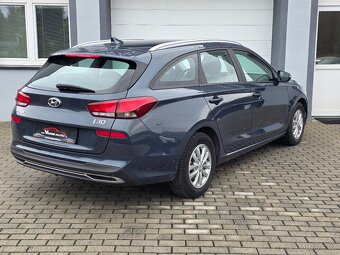 Hyundai i30 1.6CRDi 85kW TAŽNÉ 1.MAJITEL - 3