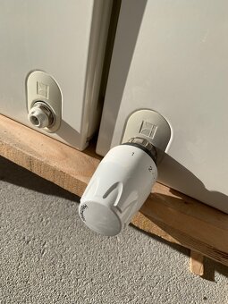 Prodám 2 třídeskové radiátory zn. Radik Korado 33-300/600 - 3