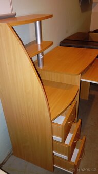 Stůl pro PC a psací+polohovací křeslo - 3