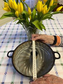 Velká litinová forma na bábovku - 3