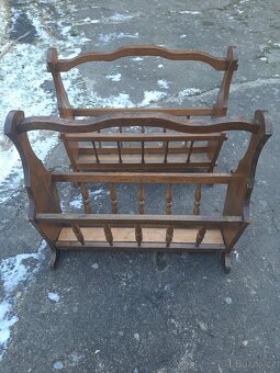 Stojany na noviny - 3