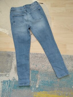 Světle dámské trhané džíny vel. 36/S - 3