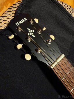 Semi‑akustická gitara Yamaha APX T2 - 3
