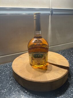 Prodám whisky a koňak - 3