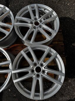 Alu kola, disky r18 5x112 Uniwheels Škoda - VW - 3