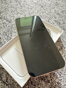 iPhone 14 Pro 128GB - zlatý - 3