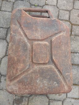 Německý kanystr Wehrmacht 1943 - 3