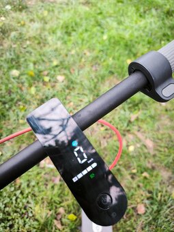 Elektrická koloběžka Xiaomi Electric Scooter 5 Pro GL černá - 3