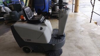 Zametací stroj Nilifsk SP 1000 s benzínovým pohonem - 3