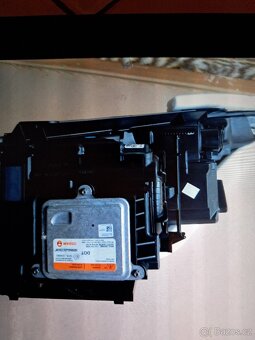 SVÉTLA NA JAGUAR XF A LAND ROVER - 3