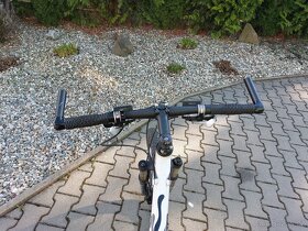 HORSKÉ KOLO CELOODPRUŽENÝ RÁM MERIDA - 3