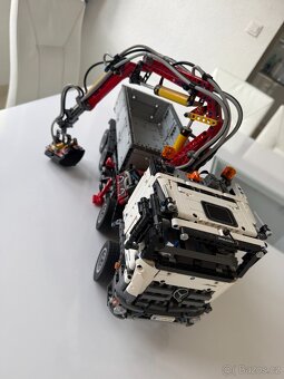 LEGO 42043 Technic - model 2 v 1 - 3