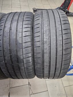 Letní pneu 245/35r20 MICHELIN - 3