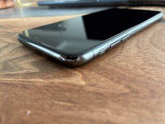 iPhone Xs 64 GB - space grey - 3