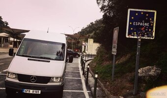 Mercedes Benz Sprinter 212D - 3