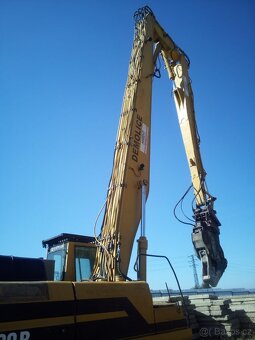 Caterpillar CAT 330B UHD - 3