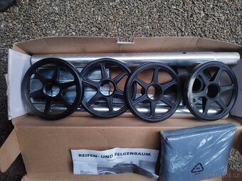 Stojan na pneumatiky - 3