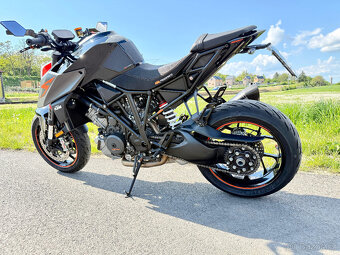 KTM 1290 DUKE R - 3
