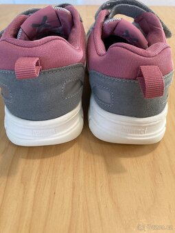 Lehounké sportovní tenisky hummel vel. 35 - 3