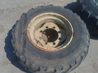 12.5-20 kola traktor,v3s - 3