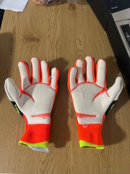 Brankárske rukavice Adidas Predator Promo Fingersave - 3