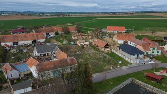 Prodej stavebního pozemku ve Zvěrkovicích 1 641 m² - 3