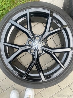5x112 r19 vw - 3