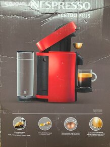 Kavovar Nespresso Vertuo Plus Cherry Red (nový) - 3