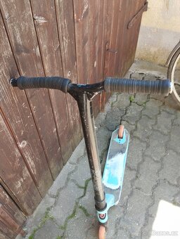 Koloběžka na skákání - 3