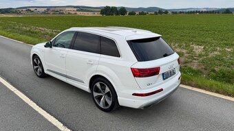 AUDI Q7 3.0TDi 200Kw - 3